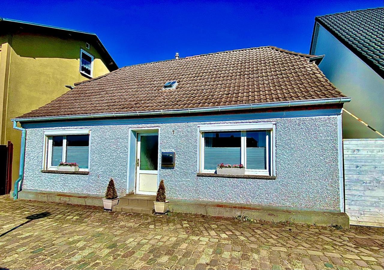 Gemuetliche Ferienwohnung Sagard Exterior photo